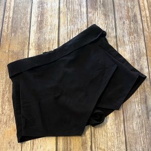 Forever 21 Panel Shorts Black Size M Short Wrap Style